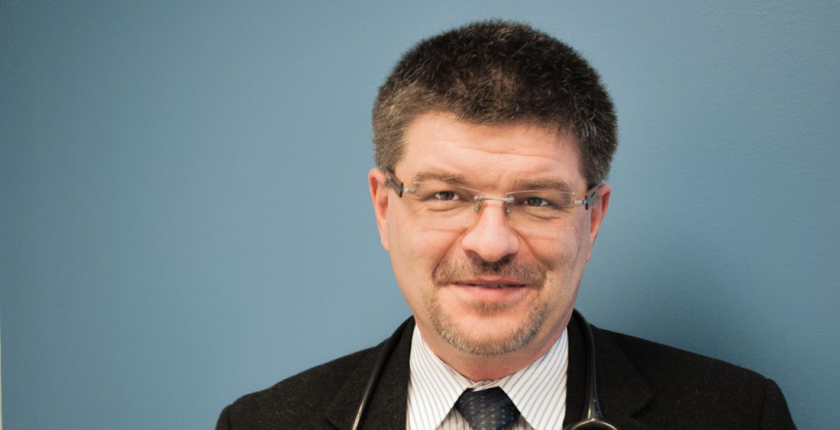 DR. DARIUSZ CHROSTOWSKI, MD OF ADVANCED ALLERGY & ASTHMA OF NNY